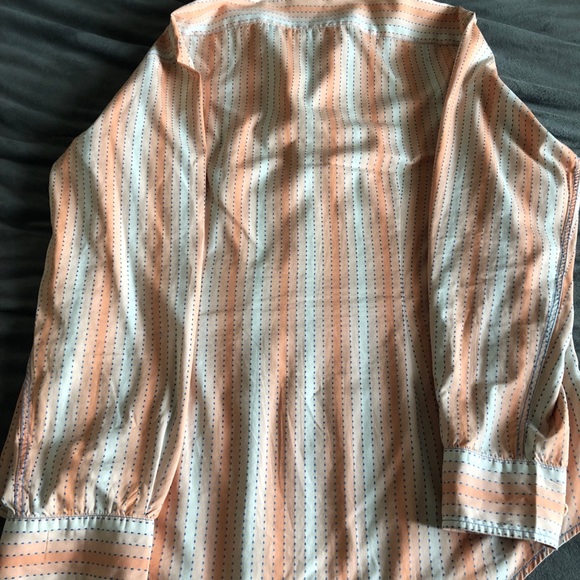 Men’s Express Button Down - Picture 3 of 3